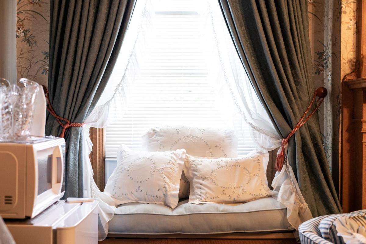 South Broadway Manor B&B - Near Fallingwater, Ohiopyle State Park, Hiking & Biking Trails Gap Scottdale 외부 사진