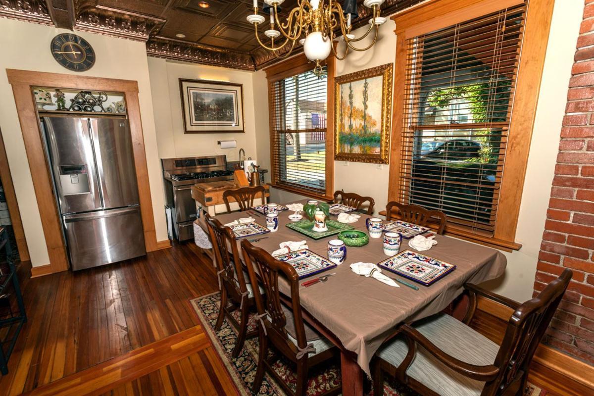 South Broadway Manor B&B - Near Fallingwater, Ohiopyle State Park, Hiking & Biking Trails Gap Scottdale 외부 사진