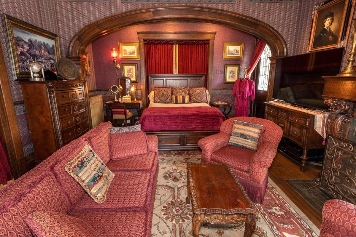 South Broadway Manor B&B - Near Fallingwater, Ohiopyle State Park, Hiking & Biking Trails Gap Scottdale 외부 사진