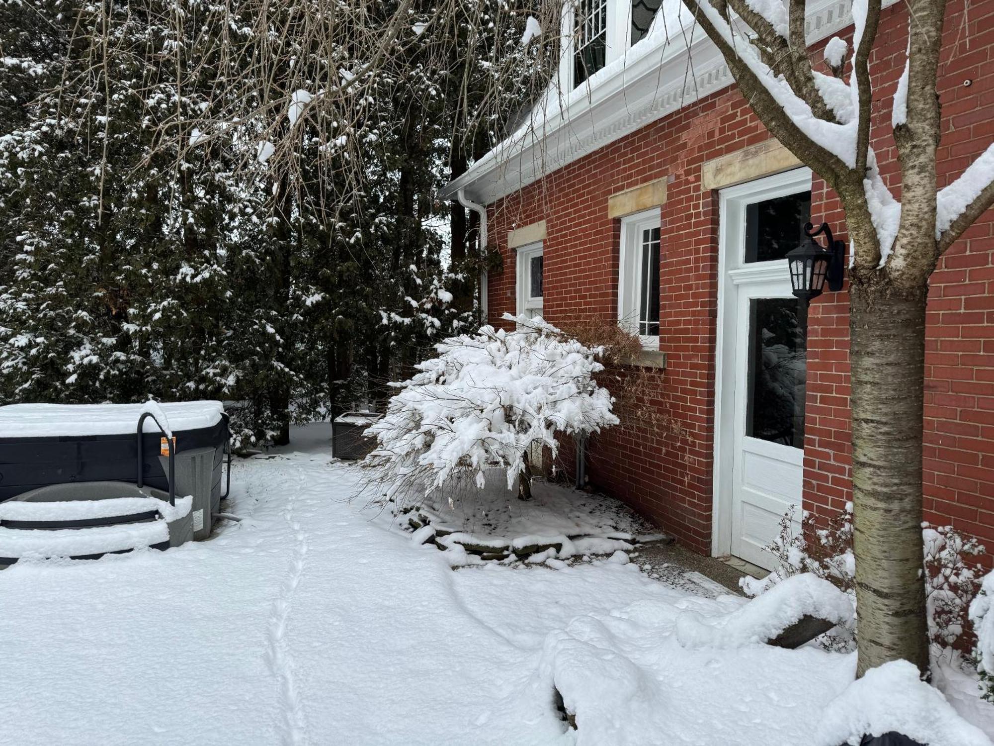 South Broadway Manor B&B - Near Fallingwater, Ohiopyle State Park, Hiking & Biking Trails Gap Scottdale 외부 사진