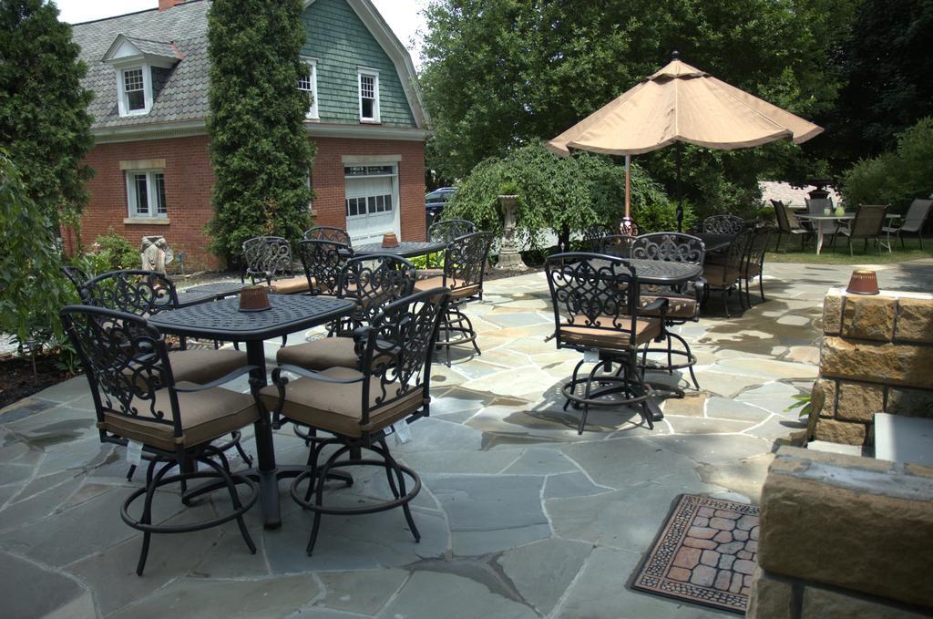 South Broadway Manor B&B - Near Fallingwater, Ohiopyle State Park, Hiking & Biking Trails Gap Scottdale 외부 사진